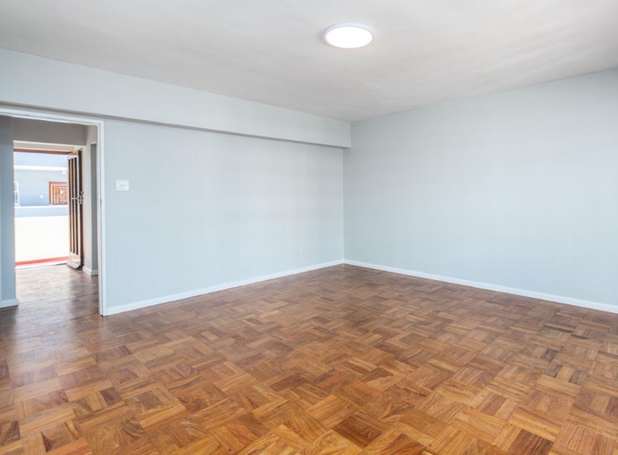 To Let 2 Bedroom Property for Rent in Sea Point Western Cape